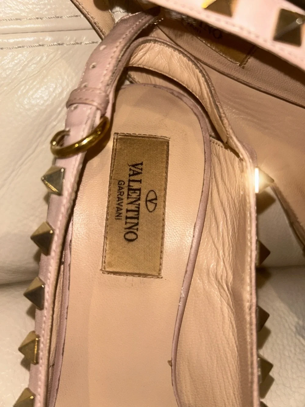 Valentino Black and Blush Rockstud Pointed Toe Stiletto Pumps Size 37 US 7